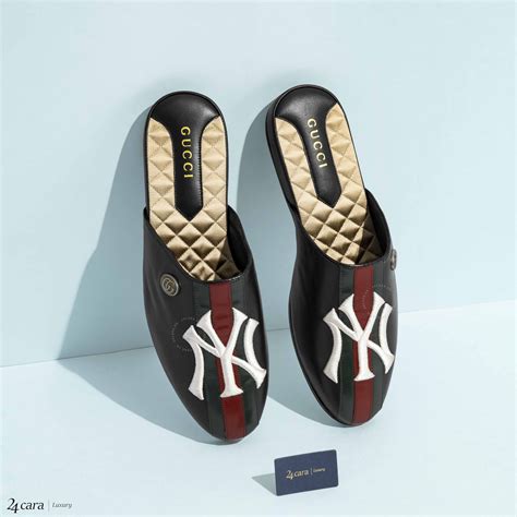 gucci yankee slides|gucci yankees logo.